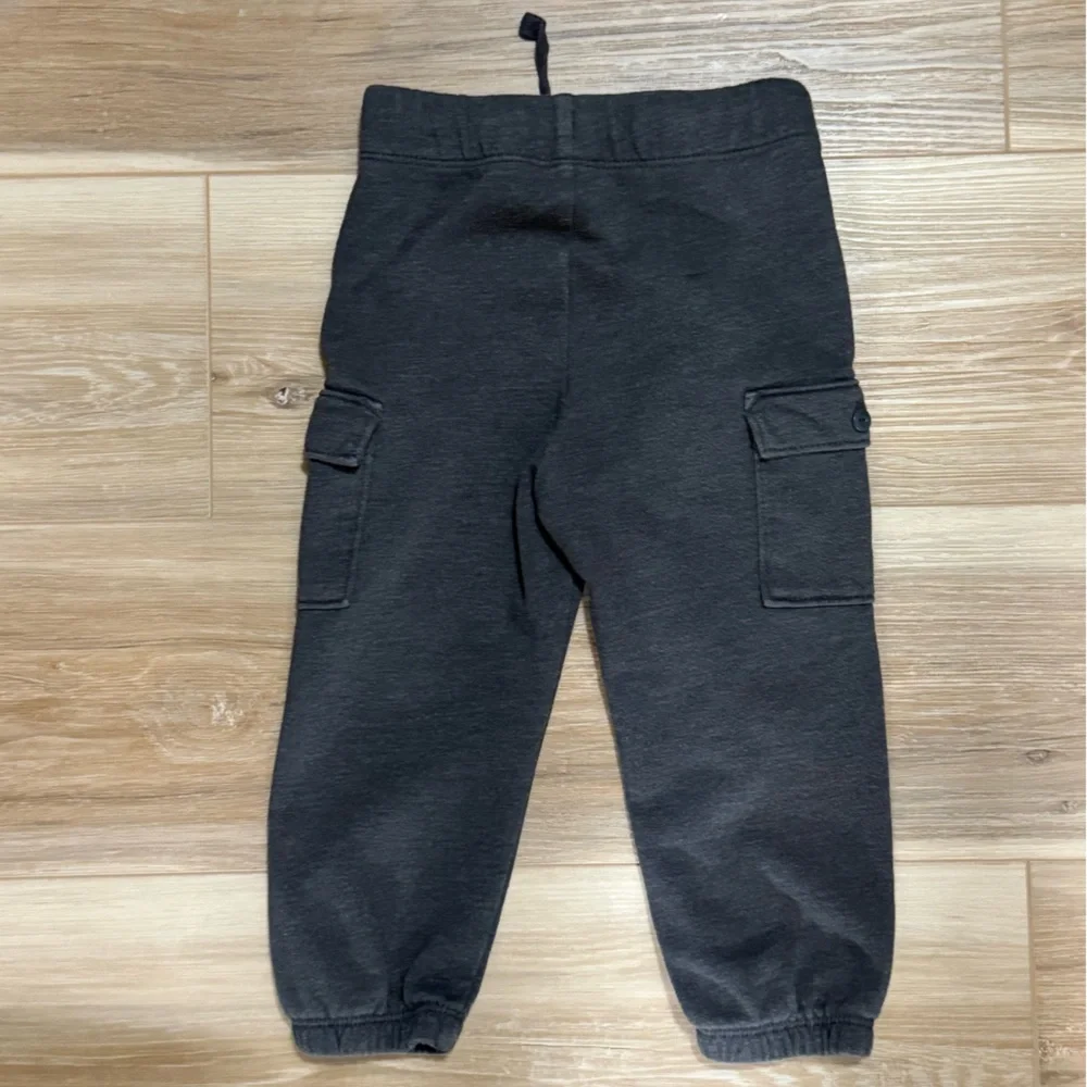 2T Gap cargo joggers